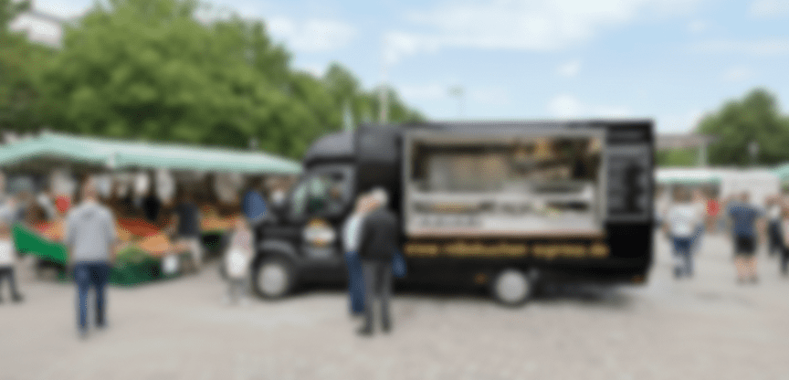 Franz' Reibekuchen Foodtruck auf einem Marktplatz
